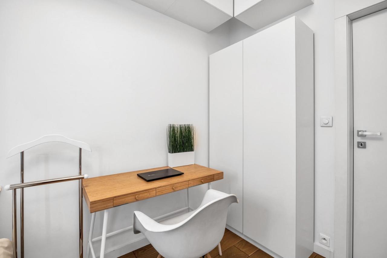 Spacious 2 Bedroom Ac Dalanowska 46 Warsaw Exterior photo