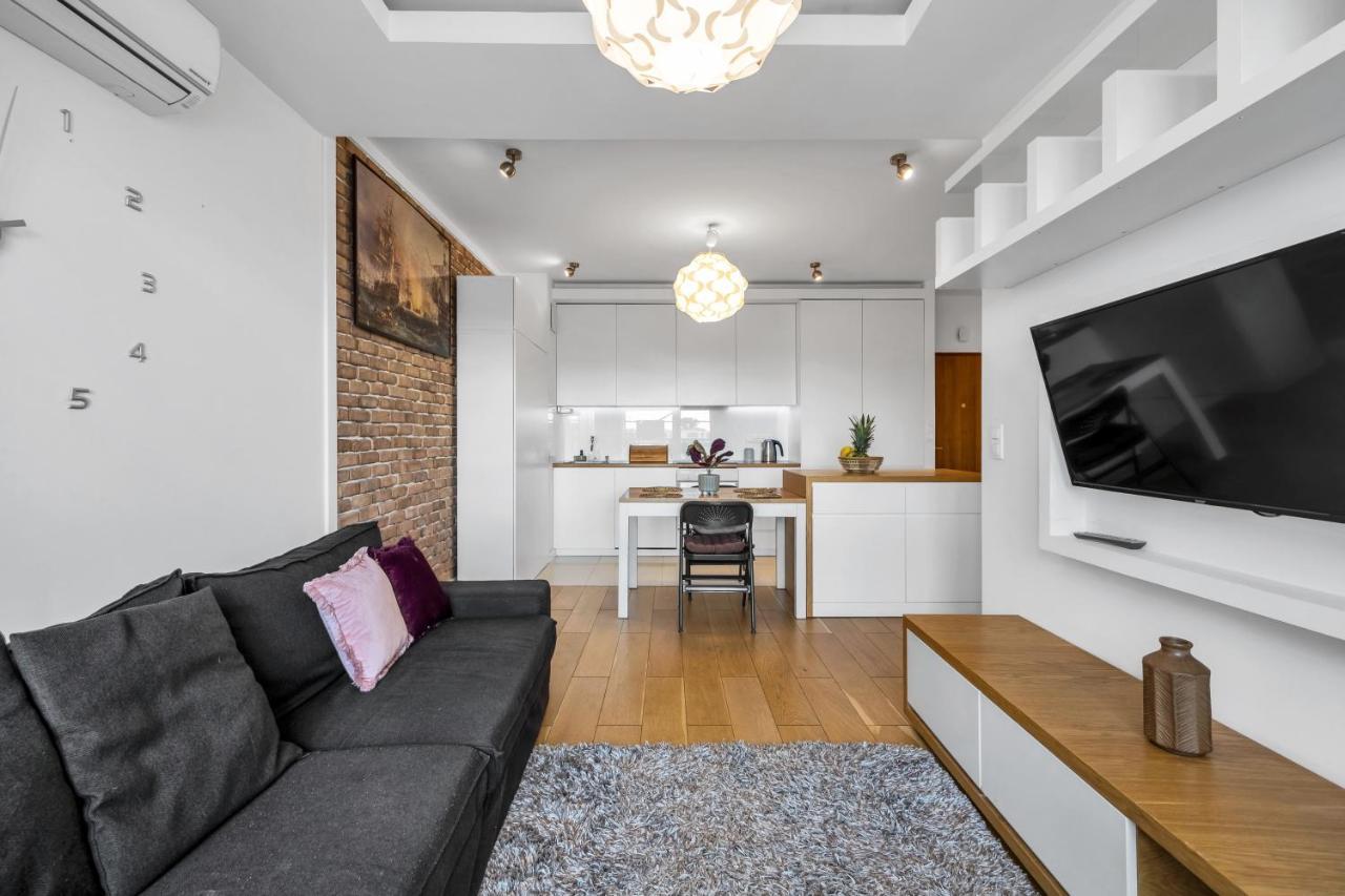 Spacious 2 Bedroom Ac Dalanowska 46 Warsaw Exterior photo