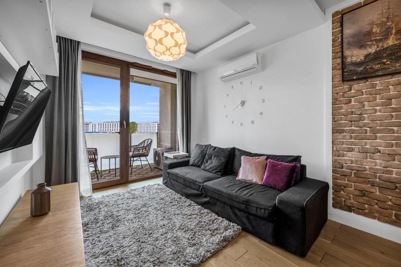 Spacious 2 Bedroom Ac Dalanowska 46 Warsaw Exterior photo